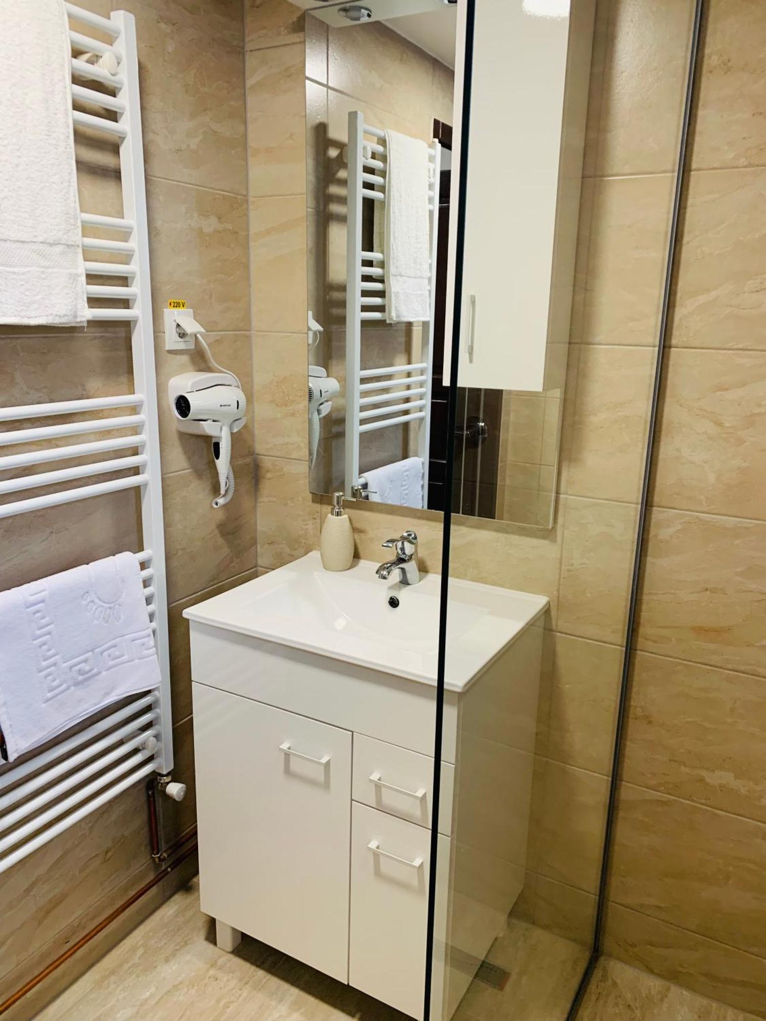 مبيت وإفطار Topliţa Casa Lazar المظهر الخارجي الصورة